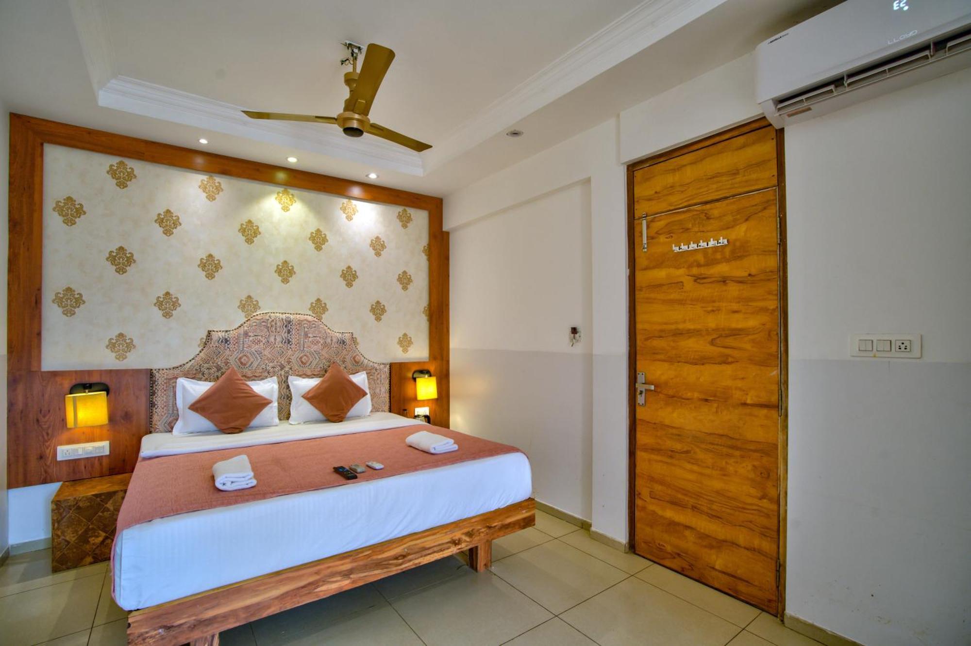 Hotel Sea Sapphire ,Calangute Extérieur photo