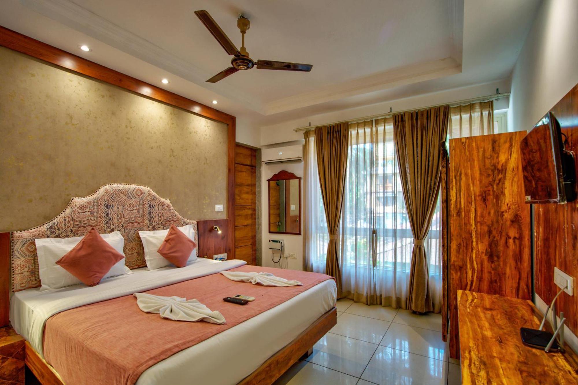 Hotel Sea Sapphire ,Calangute Extérieur photo
